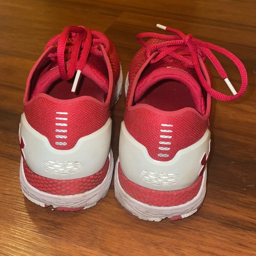 Under Armour HOVR Sonic 4 Running Shoes - Wisconsin Badgers - Picture 3 of 5